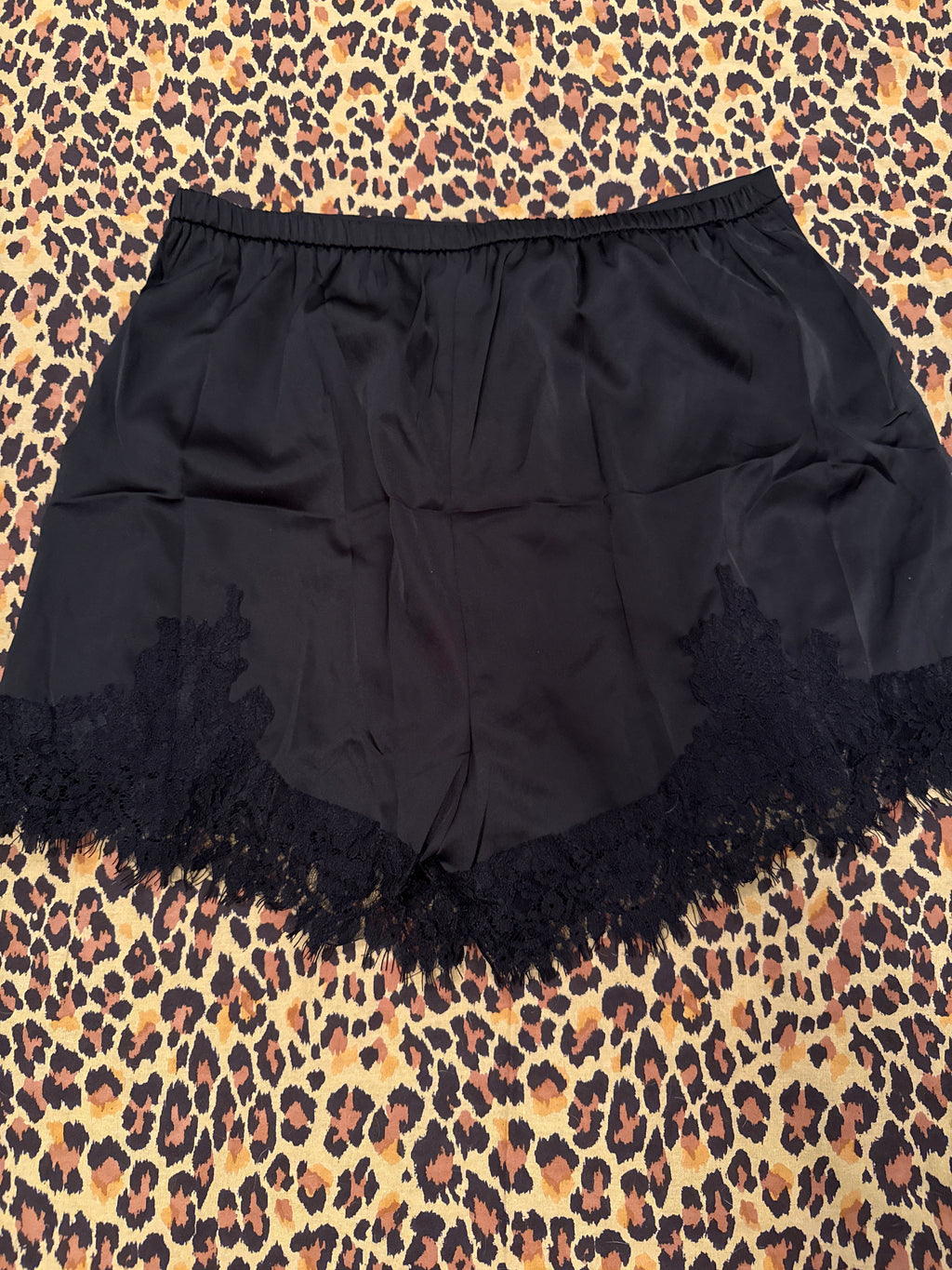 Black Satin-like Lace Trim Shorts M