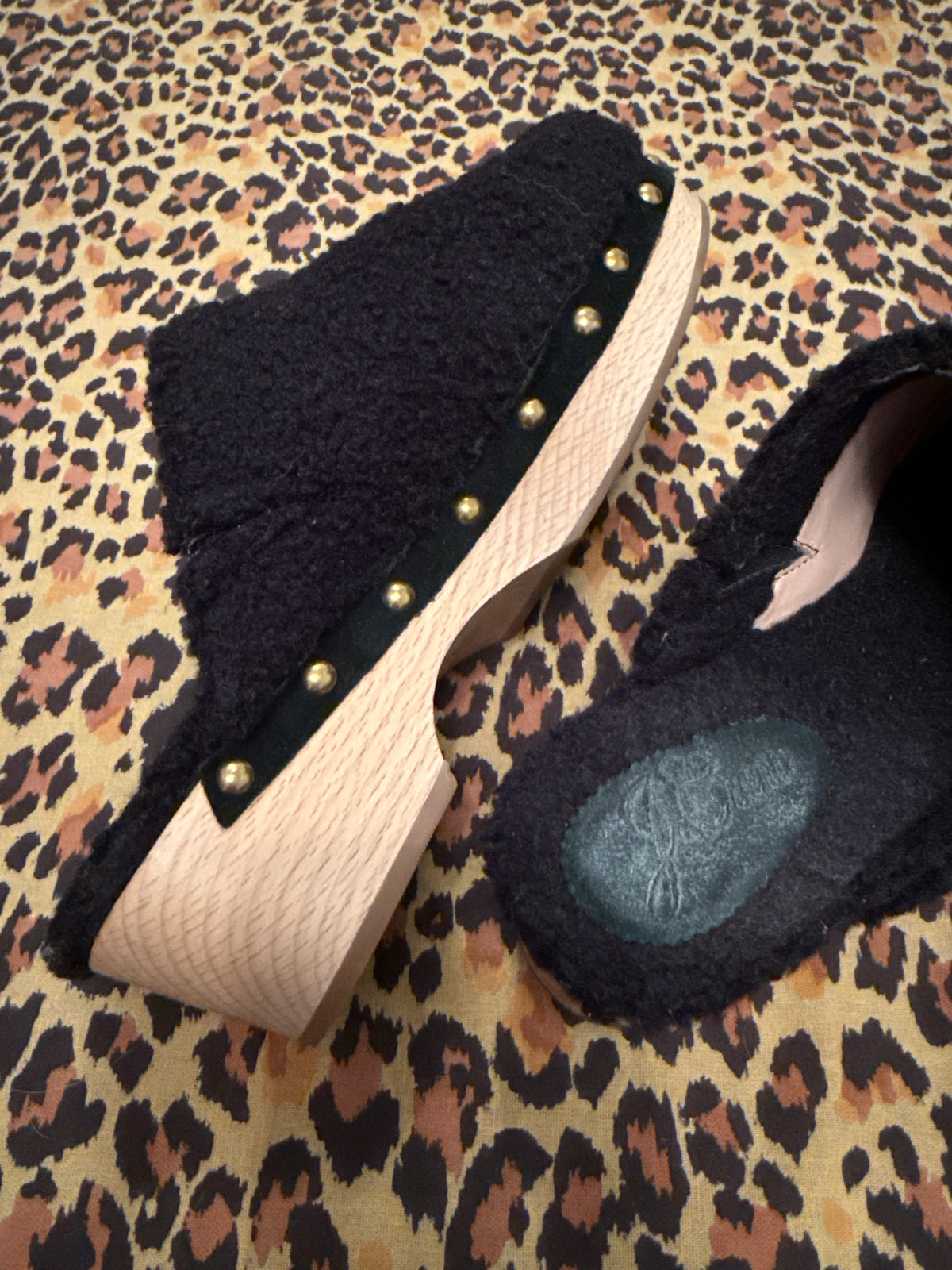 Pre-Loved J.Crew Black Faux Fur Clogs w/ Bronze Rivets 8.5W