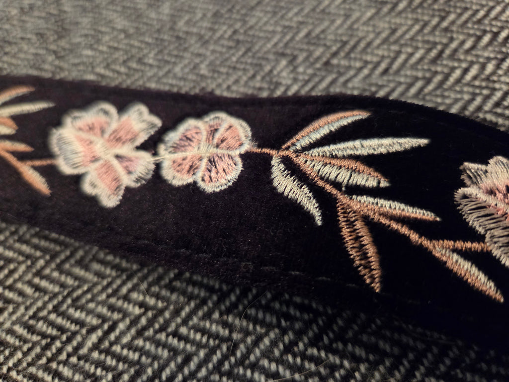 No Boundaries Black Embroidered Belt 2X
