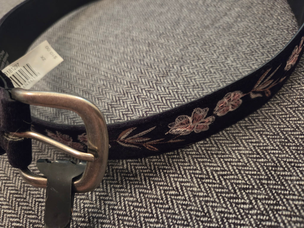 No Boundaries Black Embroidered Belt 2X